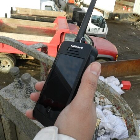 Alianza DxB przemieni smartfon w walkie-talkie