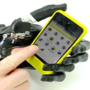 Touch Bionics i-Limb – dłoń sterowana iPhone’em