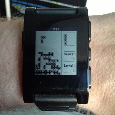 "Pebblis" – klon Tetrisa na Pebble Smart Watch