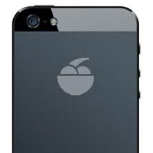 Specjalna naklejka dla iPhone’a imitująca smartfon z GTA V