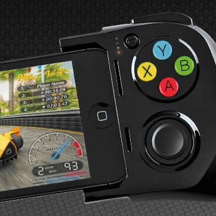 MOGA Ace Power – kontroler zamieniający iPhone’a w konsolę do gier