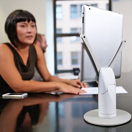 KUBI – robot do video rozmów konferencyjnych przez tablet