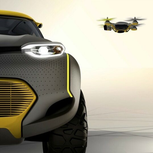 Renault KWID Concept – wizja pojazdu z latającym dronem