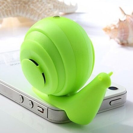 Snail Speaker – wzmacniacz dla smartfonów w kształcie ślimaka