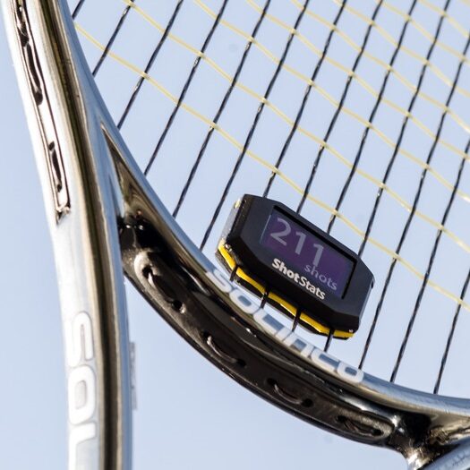 Shot Stats Challenger – sensory z apką dla rakiety tenisowej