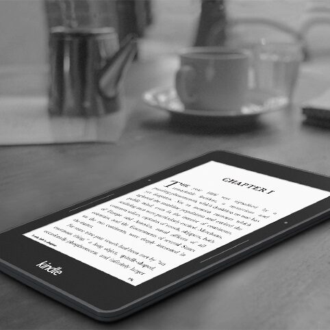 Nowy Kindle Voyage vs Kindle Paperwhite – jakie różnice?