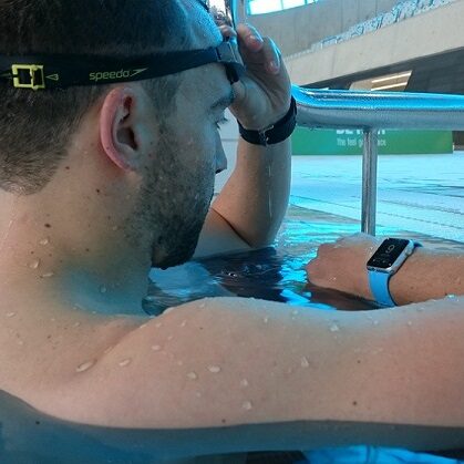 Apple Watch przeszedł test na basenie. Jest nawet apka.