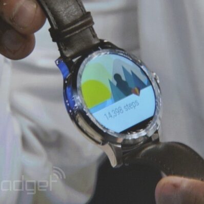 Fossil pokazał trio naręcznych urządzeń. Jest smartwatch!