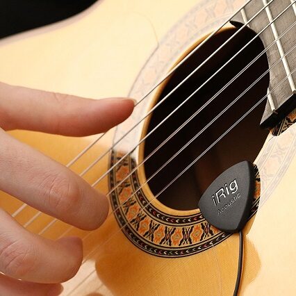 iRig Acoustic – przystawka do akustycznych nagrań gitary