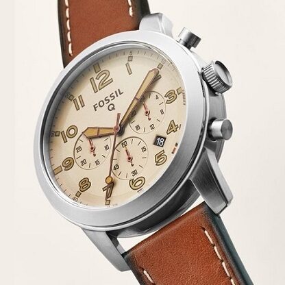 Fossil Q54 Pilot – "smartwatch" skupiający się na stylu