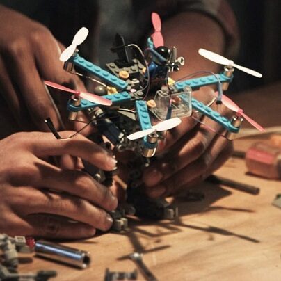 Flybrix – zbuduj własnego drona z klocków LEGO