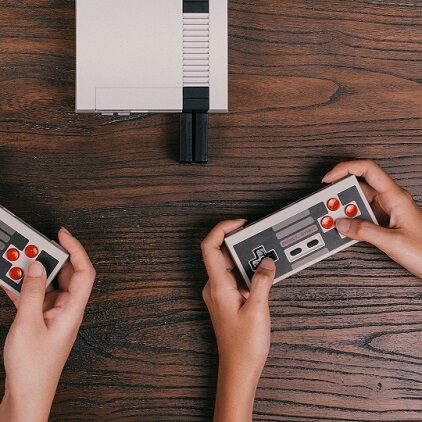NES Mini Classic z bezprzewodowym Retro Receiver