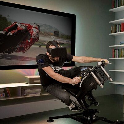 LeanGP – symulator motocyklu VR