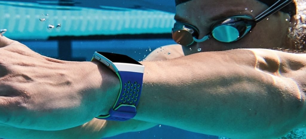 Fitbit Ionic pływanie