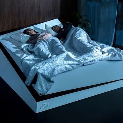 Ford Lane-Keeping Bed – smart łóżko z „asystą pasa”