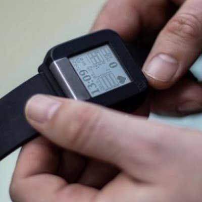Zegarek z PPG i EKG monitorujący choroby serca