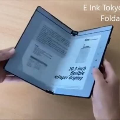 E Ink ze składanym ekranem