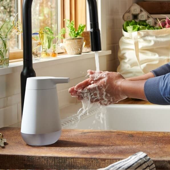 Amazon Smart Soap Dispenser z Alexą